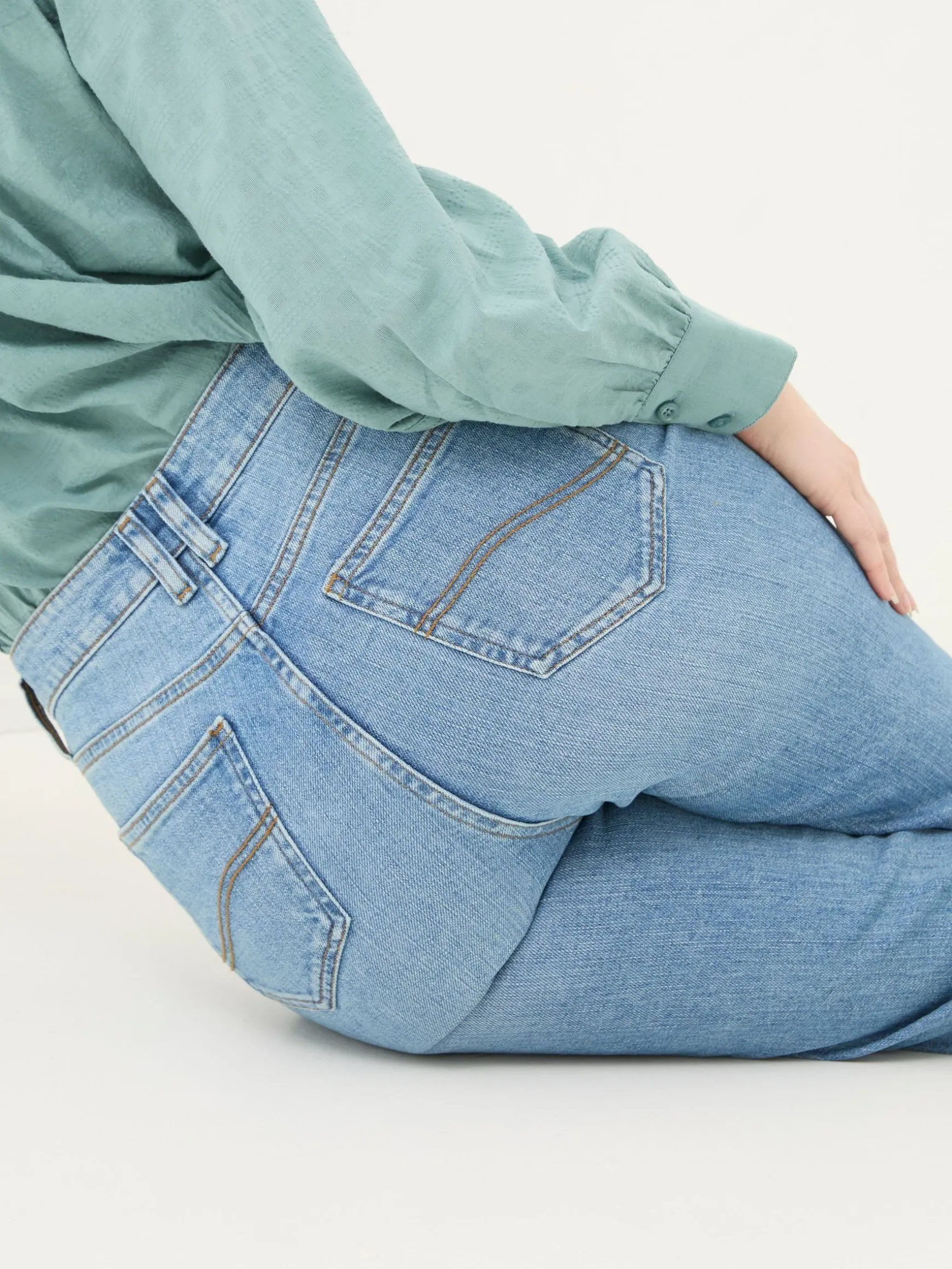 FatFace Carmel Comfort Straight Jeans Light Vintage Blue Sale