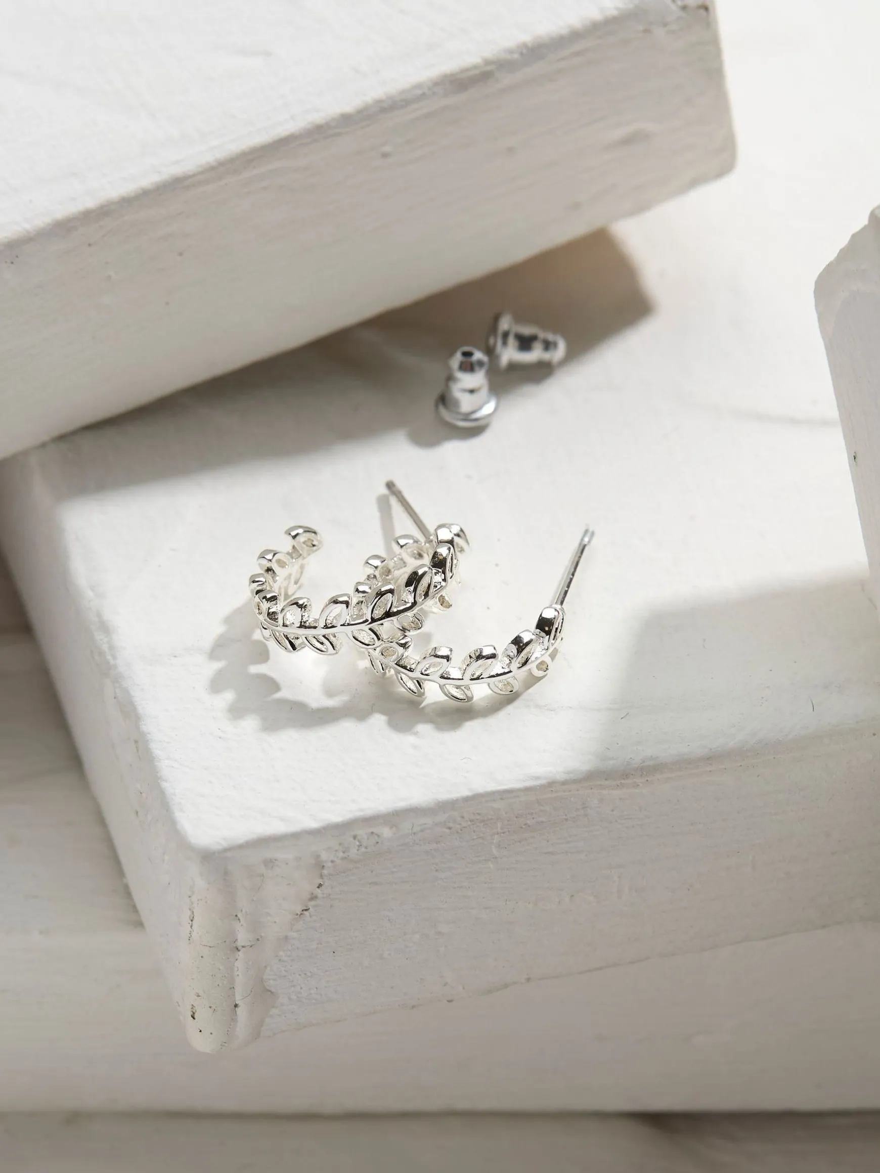 FatFace Daisy Tone Hoops Earrings Silver Tone Best Sale