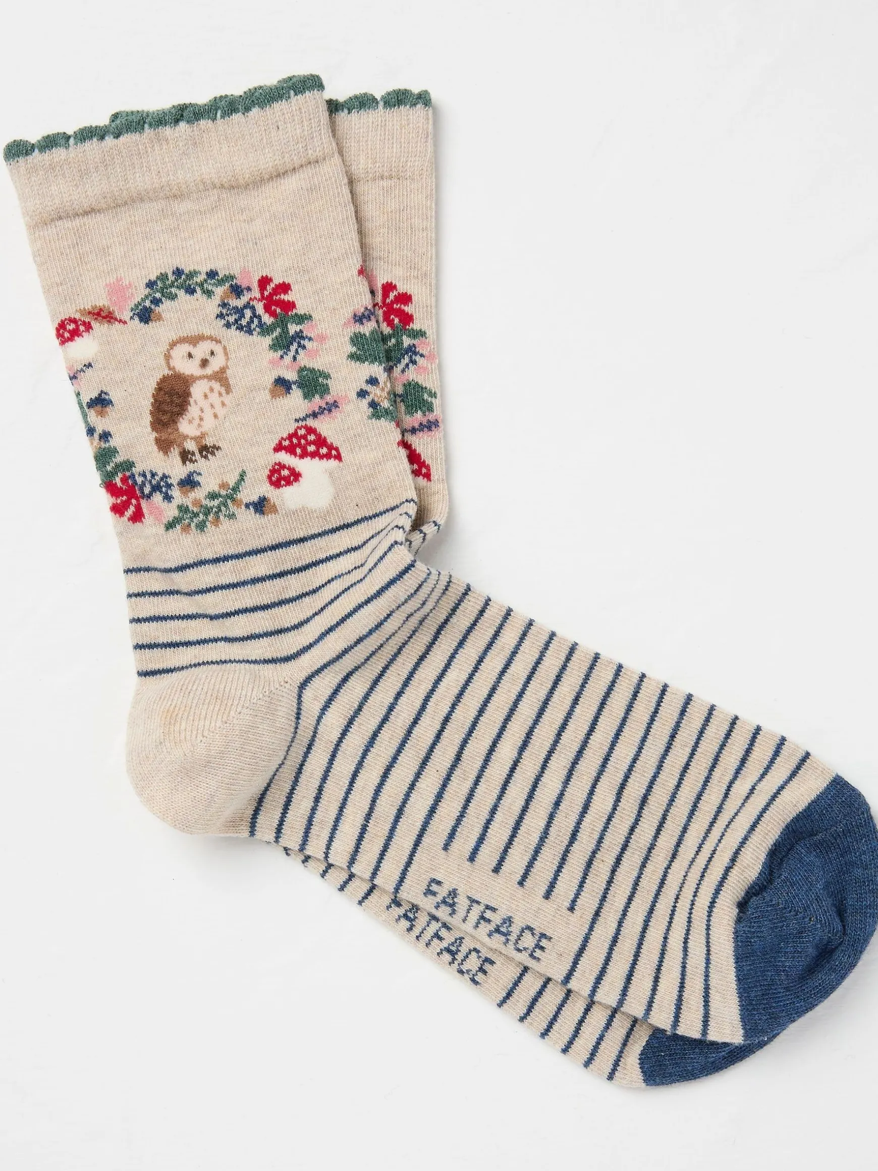 FatFace Women's Socks 1 Pack (size 4-7) Oatmeal Owl Wreath Hot